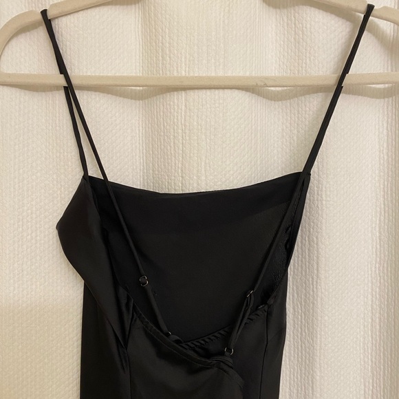 ASTR Midi Dress - Picture 6 of 8